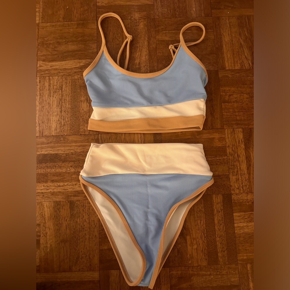 Beach Riot Set. XS. Like New.